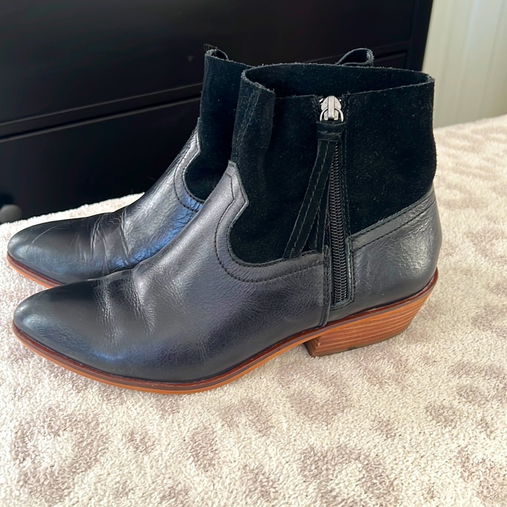 Frye Booties size 7.5. Purchased from Macy’s